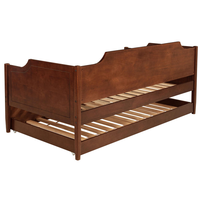 Redding Daybeds - Visions in Furniture (La Mirada, CA)