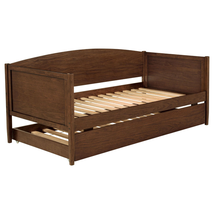 Bozeman Daybeds - Visions in Furniture (La Mirada, CA)