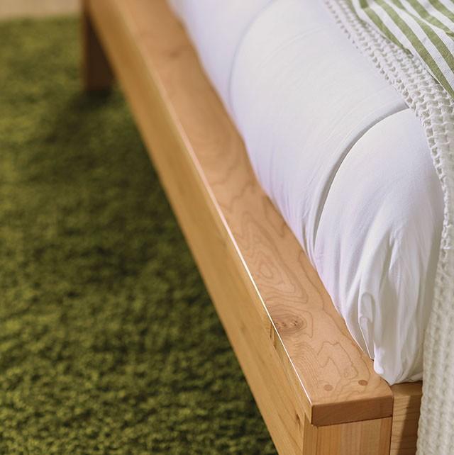 Willamette Cal.King Bed - Visions in Furniture (La Mirada, CA)