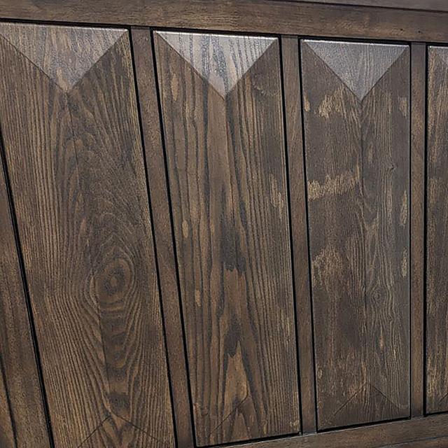 Hexham Queen Bedroom Set - Visions in Furniture (La Mirada, CA)