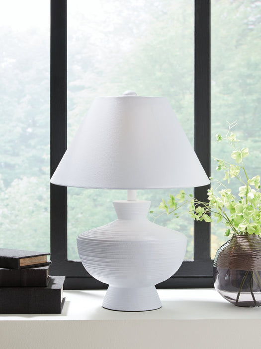 Harelwood Table Lamp - Visions in Furniture (La Mirada, CA)