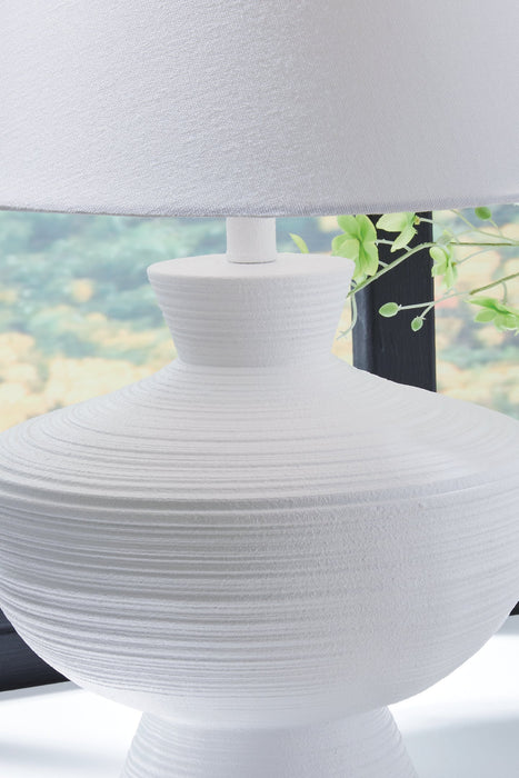 Harelwood Table Lamp - Visions in Furniture (La Mirada, CA)