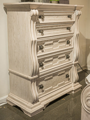 Bruchandi Chest of Drawers - Visions in Furniture (La Mirada, CA)