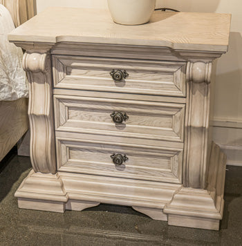 Bruchandi Nightstand - Visions in Furniture (La Mirada, CA)
