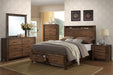 Liihen Queen Bed/Oak in Oak - Visions in Furniture (La Mirada, CA)