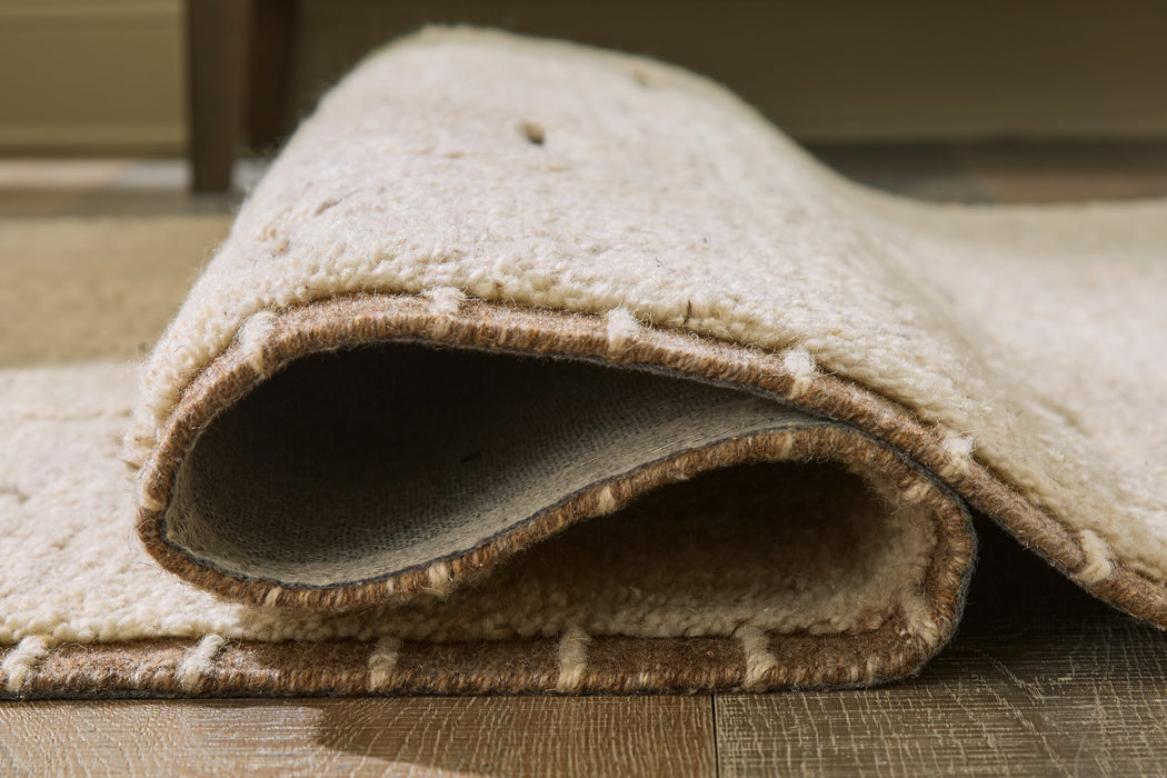 Clayman Rug - Visions in Furniture (La Mirada, CA)