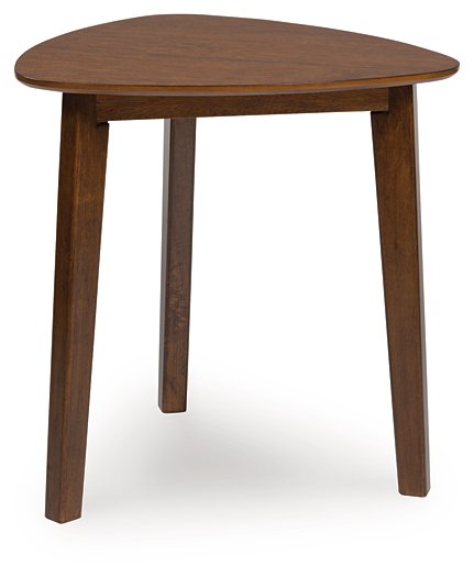 Lyncott Table (Set of 3) - Visions in Furniture (La Mirada, CA)
