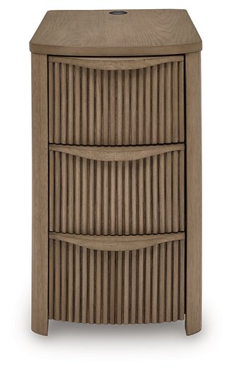 Camdill Chairside End Table - Visions in Furniture (La Mirada, CA)