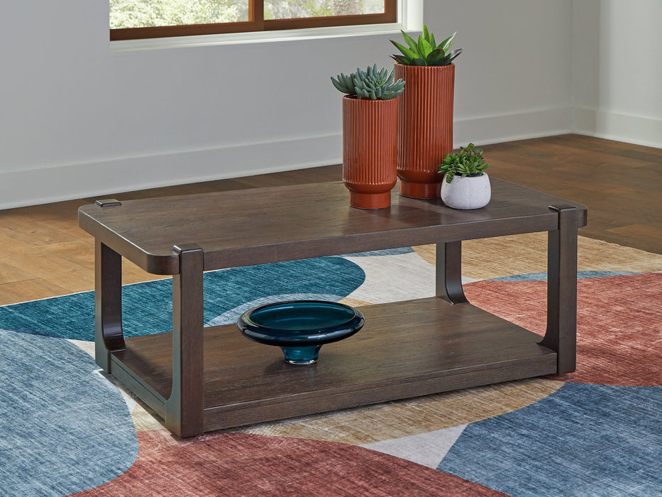Breckington Coffee Table - Visions in Furniture (La Mirada, CA)