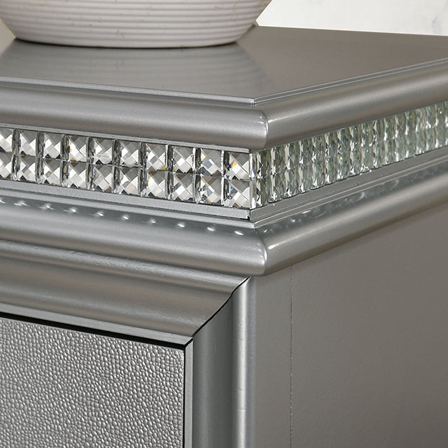 Maddie Bed White & Silver - Visions in Furniture (La Mirada, CA)