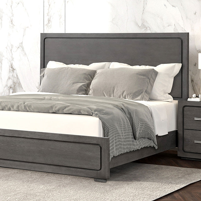 Crowthorne E.King & Queen Bed Grey & White - Visions in Furniture (La Mirada, CA)